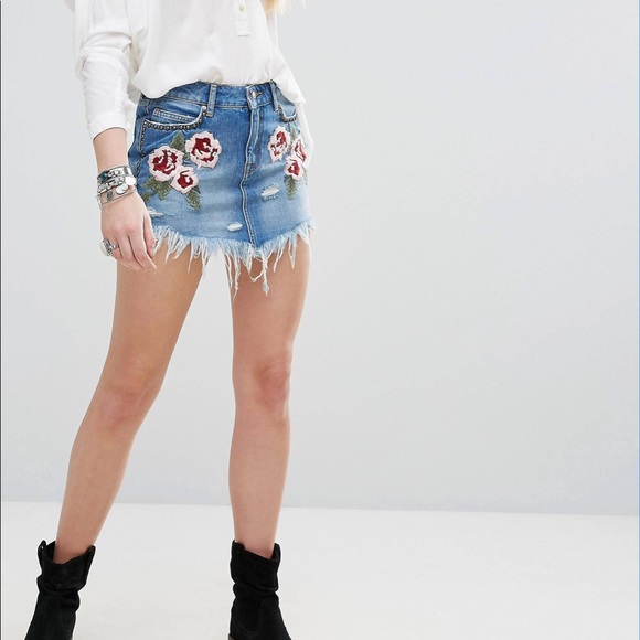 FREE PEOPLE Wild Rose Embroidered Denim Stud Skirt - Picture 5 of 12